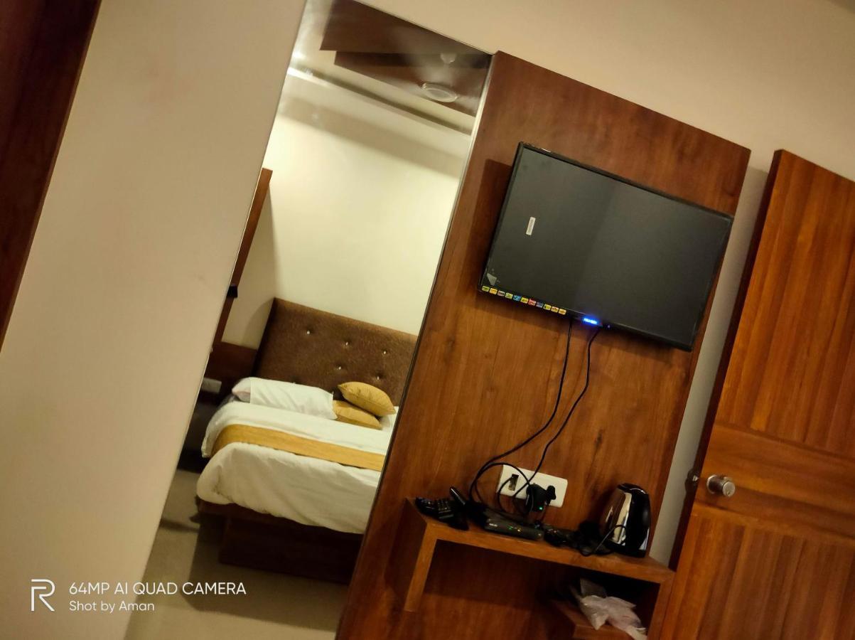 Hotel Sai Krupa Ahmedabad Exterior foto